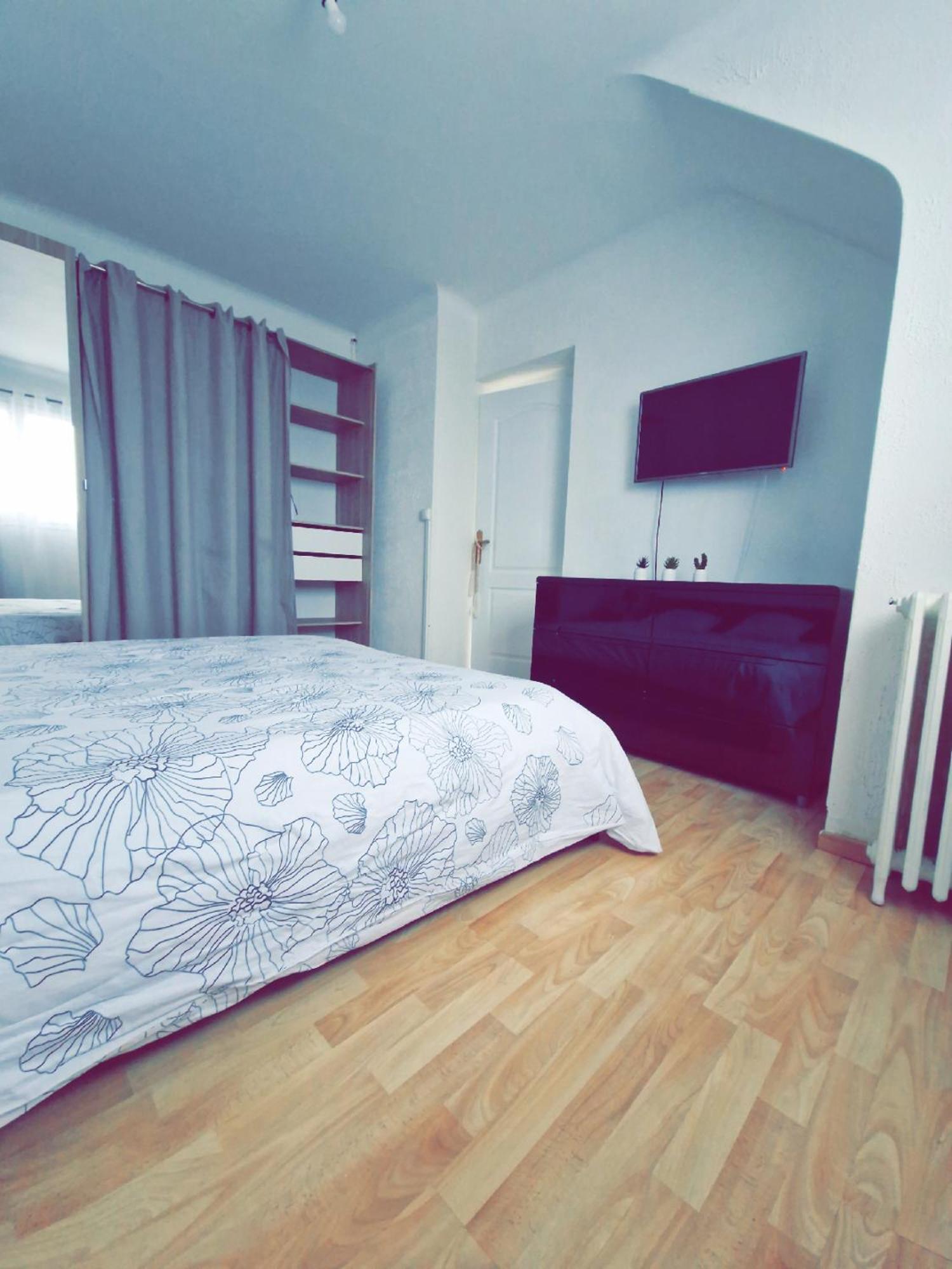 Appartement Le Trinidad à Troyes Chambre photo